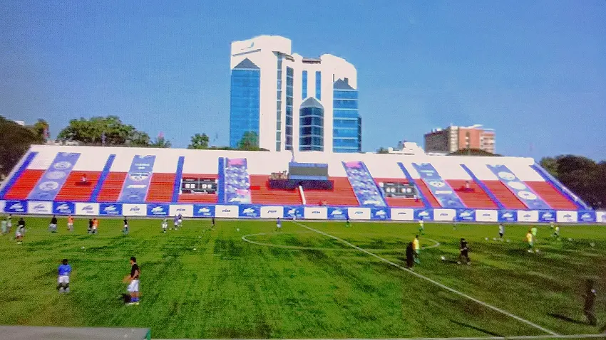 第一场顶级联赛会记住什么，不会记住什么·门线慢镜